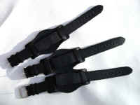 straps.jpg (38539 bytes)